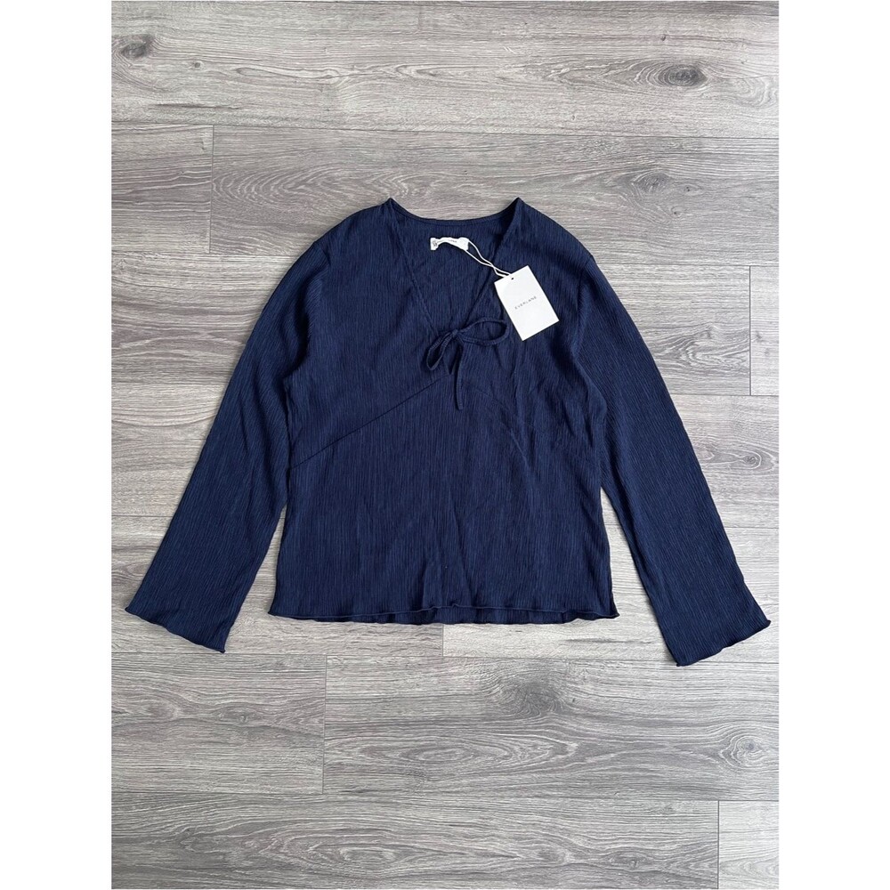 EVERLANE The Crinkle Long Sleeve Blouse Small Navy Blue Lightweight Boho Casual